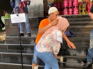 Detik-detik Pria di Tangsel Bunuh Mantan Istri dalam Adegan Rekonstruksi