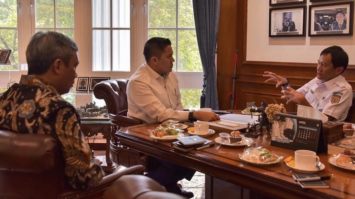 Seskab Teddy bertemu Dirut BTN dan KAI