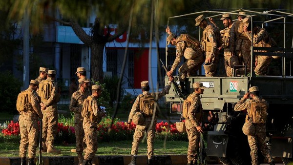 Siaga Penuh! Militer Pakistan Turun di Jantung Islamabad Sambut Dialog AS-Iran