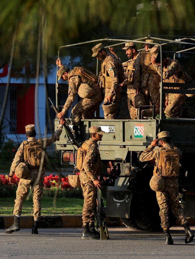 Siaga Penuh! Militer Pakistan Turun di Jantung Islamabad Sambut Dialog AS-Iran