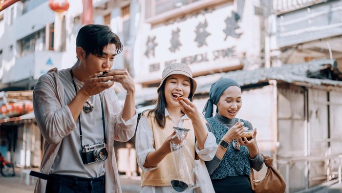 Turis Malaysia Kulineran di Jakarta