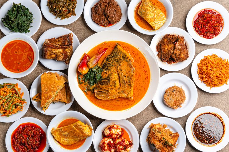 Turis Malaysia Kulineran di Jakarta Turis Malaysia Kulineran di Jakarta