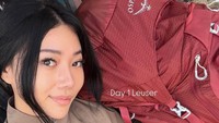 Selebgram dan influencer Wendy Walters membagikan foto perjalanannya mendaki Gunung Leuser beberapa waktu lalu. Ini adalah momen hari pertamanya mendaki Gunung Leuser. Foto: Instagram @wendywalters