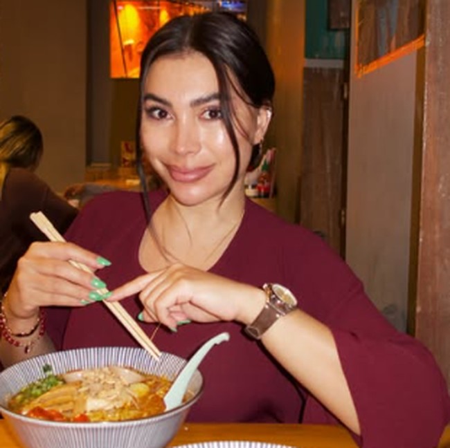 Terapkan Pola Diet Sehat, Yulia Baltschun Tetap Bisa Makan Enak!