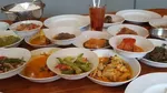 Lamak Bana! 10 Nasi Padang Lezat di Jakarta yang Wajib Dicoba