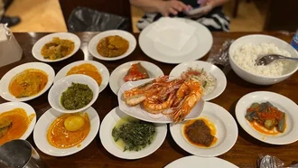 Lamak Bana! 10 Nasi Padang Lezat di Jakarta yang Wajib Dicoba