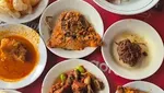 Lamak Bana! 10 Nasi Padang Lezat di Jakarta yang Wajib Dicoba