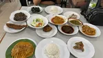 Lamak Bana! 10 Nasi Padang Lezat di Jakarta yang Wajib Dicoba