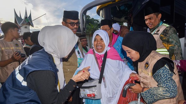 386 Calon Haji Padang Masuk Asrama, Siap Terbang ke Tanah Suci