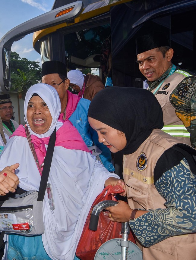 386 Calon Haji Padang Masuk Asrama, Siap Terbang ke Tanah Suci