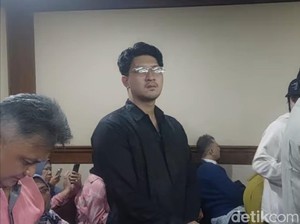 Reaksi Kekecewaan Aditya Dengar Ammar Zoni Divonis 7 Tahun Penjara