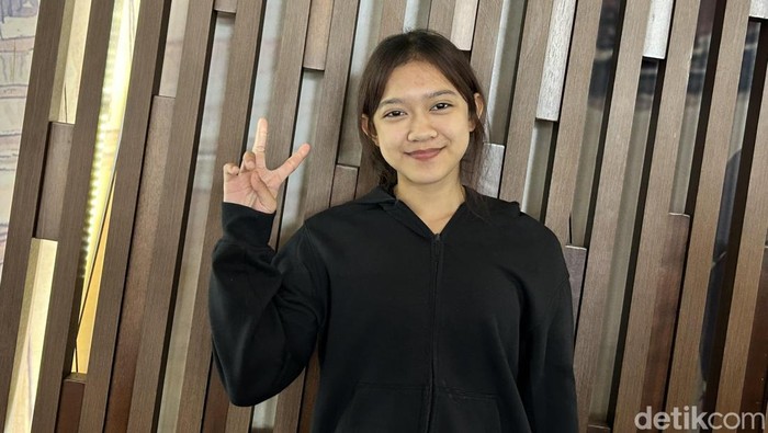 Atlet Panjat tebing Indonesia Alma Ariella Tsany enggan memikirkan soal tekanan saat menjalani debutnya di Asian Games dan seri world cup climbing 2026.