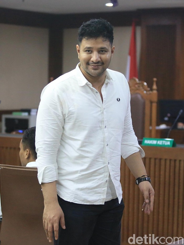 Sidang vonis digelar di Pengadilan Negeri Jakarta Pusat, Kamis (23/4/2026). Ammar diadili dan divonis bersama lima terdakwa lain dalam perkara ini.