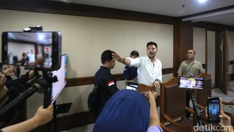 Ammar Zoni Bakal Banding-Ganti Pengacara Usai Divonis 7 Tahun di Kasus Narkoba
