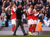 Arsenal Tertekan, tapi Harus Tenang