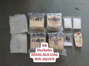 Bareskrim Bongkar 4,2 Kg Sabu yang Dikendalikan Pasutri di Pekanbaru