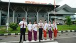 Senyum Semringah Pramugari Batik Air saat Mendarat di Nabire