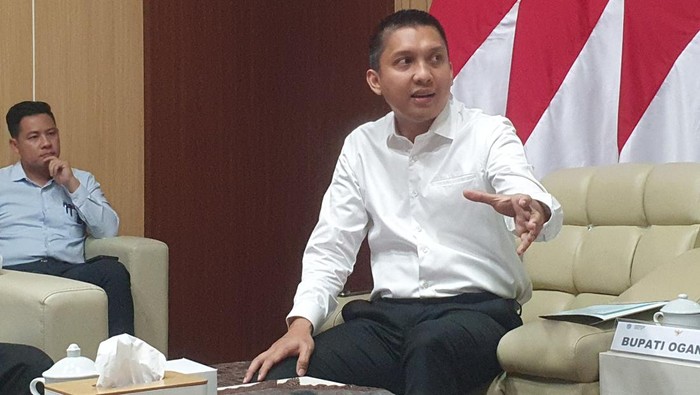 Bupati Ogan Ilir Panca Wijaya Akbar