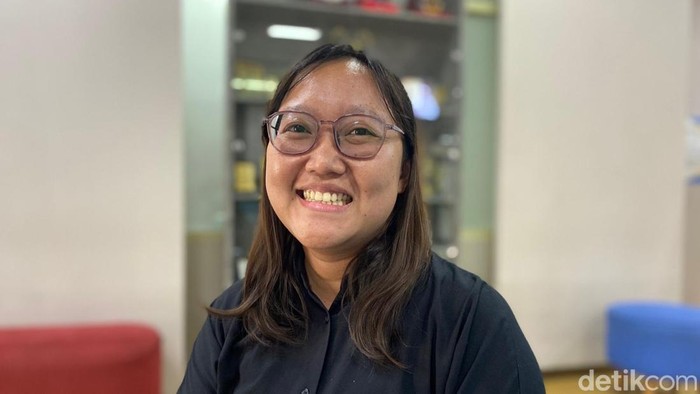 Francisca asisten kemandirian bahasa isyarat di Unpad