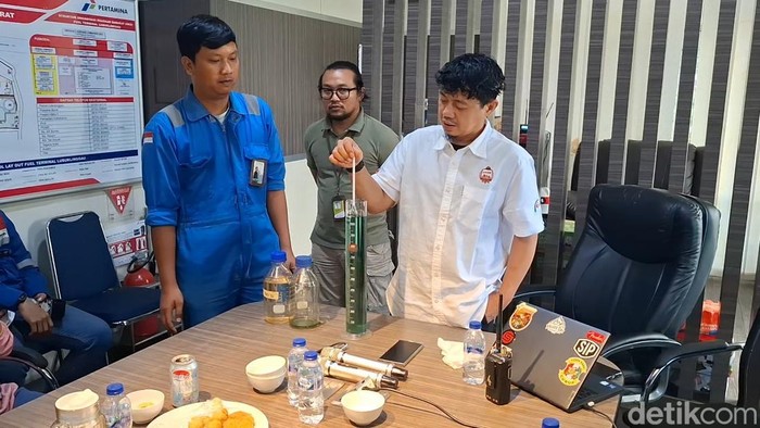 Fuel Terminal Manager Lubuklinggau PT Pertamina Patra Niaga Wawan Prabawa