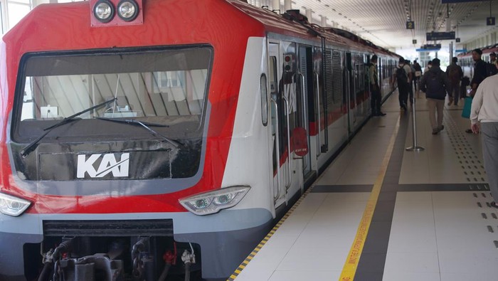 Ilustrasi Kereta