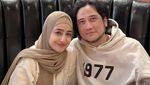 Intip Keseruan Tengku Firmansyah dan Cindy Fatikasari Kulineran Keliling Kanada