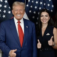 Ajudan Glamor Trump Ketahuan Kencan dengan Sugar Daddy, Langsung Diskors