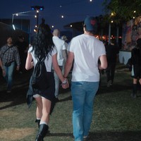 Perubahan gayanya setelah 10 tahun jadi perdana menteri semakin terlihat setelah mantan politisi tersebut mengencani Katy Perry. Penampilannya saat nonton Coachella baru-baru ini menuai atensi. Foto: Instagram