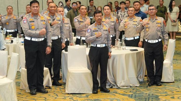 Kakorlantas Polri Irjen Agus Suryonugroho resmi membuka acara Anev Operasi Ketupat 2026