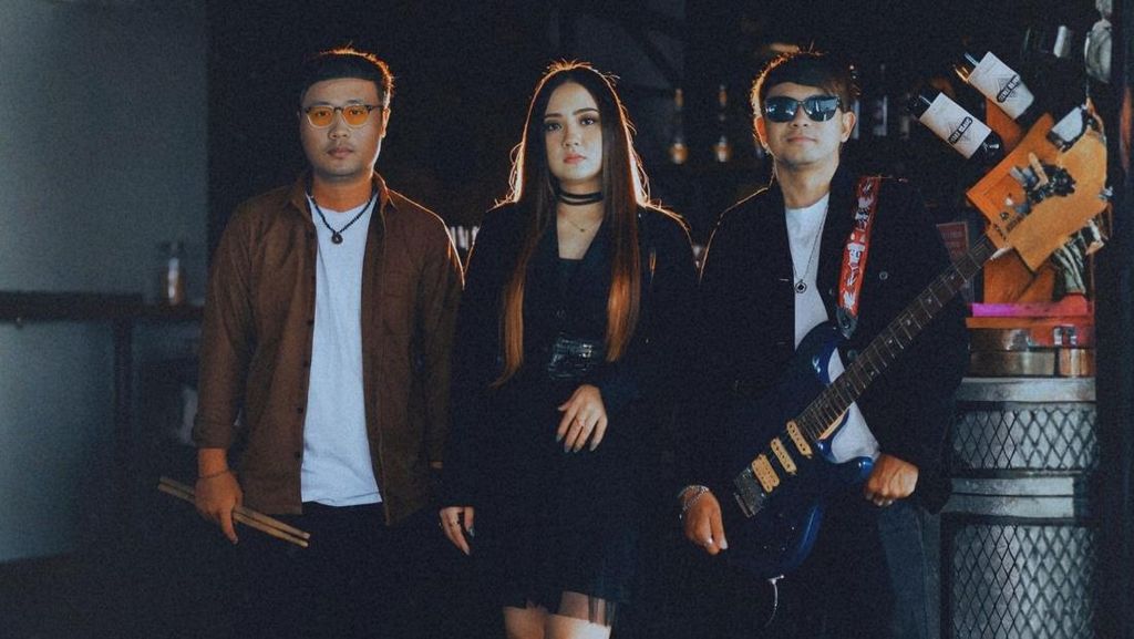 Sebenarnya Masih Cinta Jadi Bukti New Syclon Konsisten Main Musik