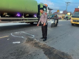Pelajar Tewas Usai Tabrak Truk di Depan Kampus Unja Mendalo Muaro Jambi
