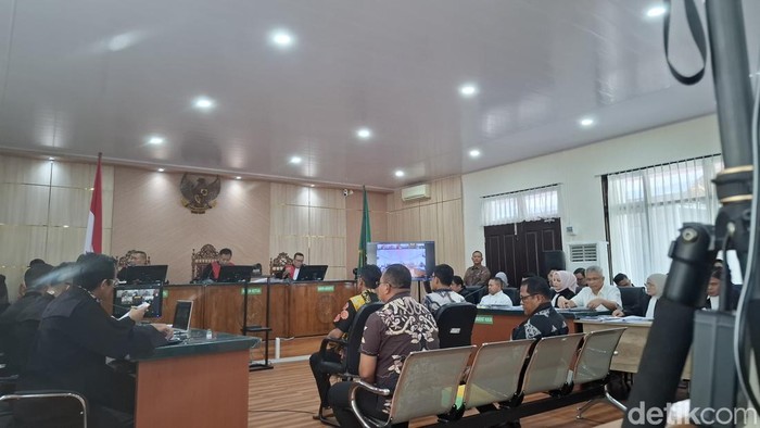 Suasana sidang Gubernur Riau nonaktif Abdul Wahid di PN Tipikor
