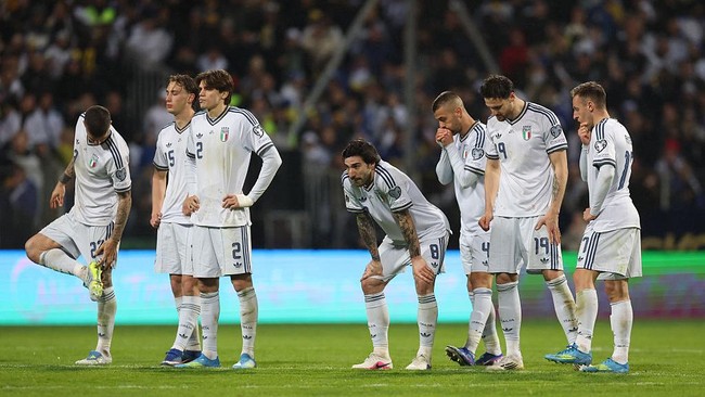 Gagal ke Piala Dunia, Semoga Timnas Italia Tidak Jatuh Lebih Dalam