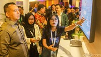 Ia menilai penerapan sistem digital dapat membuat pelayanan kepada masyarakat menjadi lebih efektif dan responsif. Langkah ini juga diyakini memperkuat efisiensi kerja di berbagai sektor.