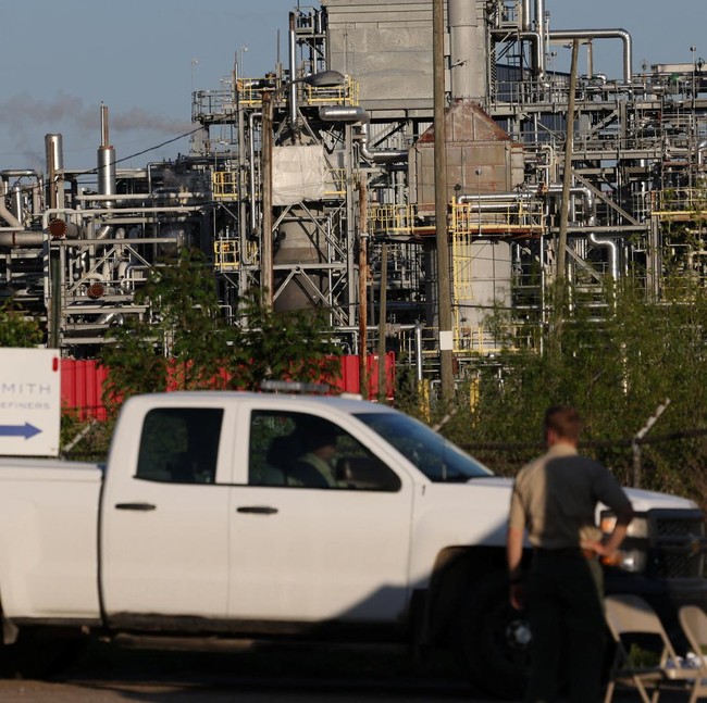 Zat Kimia Bocor di Pabrik Catalyst Refiners, Otoritas Siaga di West Virginia