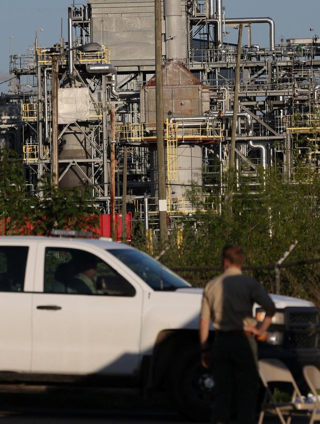 Zat Kimia Bocor di Pabrik Catalyst Refiners, Otoritas Siaga di West Virginia