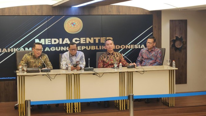 Komisi Pemberantasan Korupsi (KPK) dan Mahkamah Agung (MA) melakukan kerja sama untuk peningkatan kompetensi hakim di MA, Jakarta Pusat, Jumat (24/4/2026). Sebanyak 200 pimpinan pengadilan negeri (PN) akan diberikan pendidikan antikorupsi.