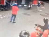 Viral Pemotor Acungkan Pistol Usai Ditegur Ogah Antre di SPBU Bandung