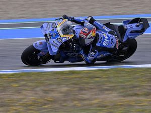 Hasil MotoGP Spanyol 2026: Alex Marquez Juara, Marc Marquez Crash