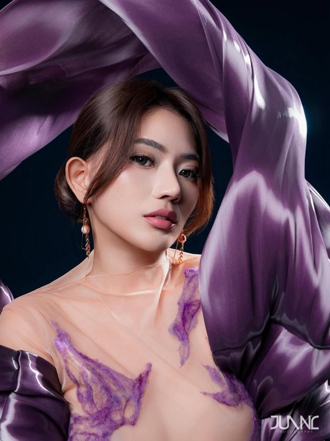 2 Wajah Berbeda Berlliana Lovell Saat Berjuang-Sembuh Kanker