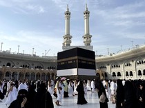 12 Titik Paling Mustajab di Makkah untuk Langitkan Doa