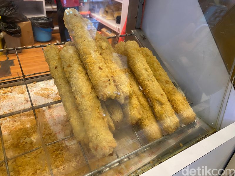 Cobain Jajan Chikuro Incaran Turis Malaysia, Menu Ini Jadi Andalan!