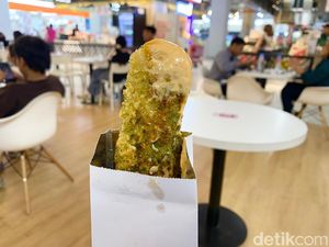 Video: Viral Chikuro, Chicken Roll Indonesia yang Diburu Turis Malaysia