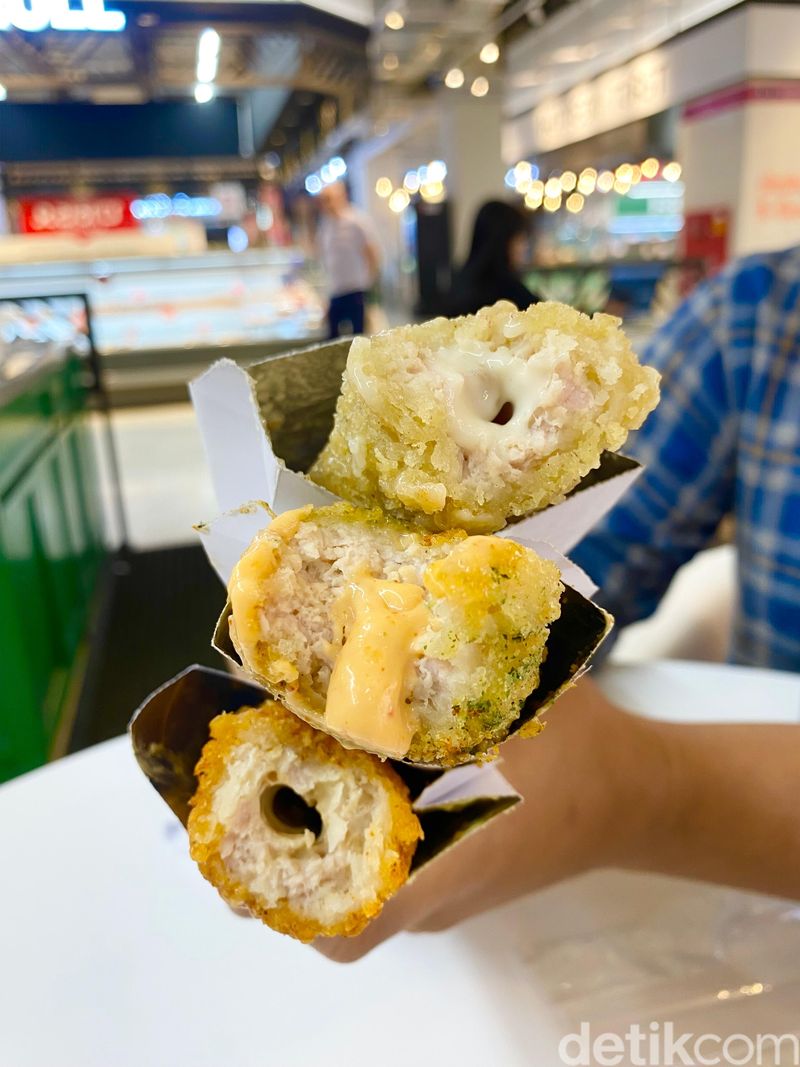 Cobain Jajan Chikuro Incaran Turis Malaysia, Menu Ini Jadi Andalan!