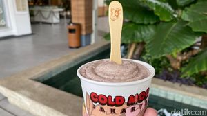 Dari Malaysia hingga Hong Kong, Turis Serbu Es Krim Cold Moo di PIK