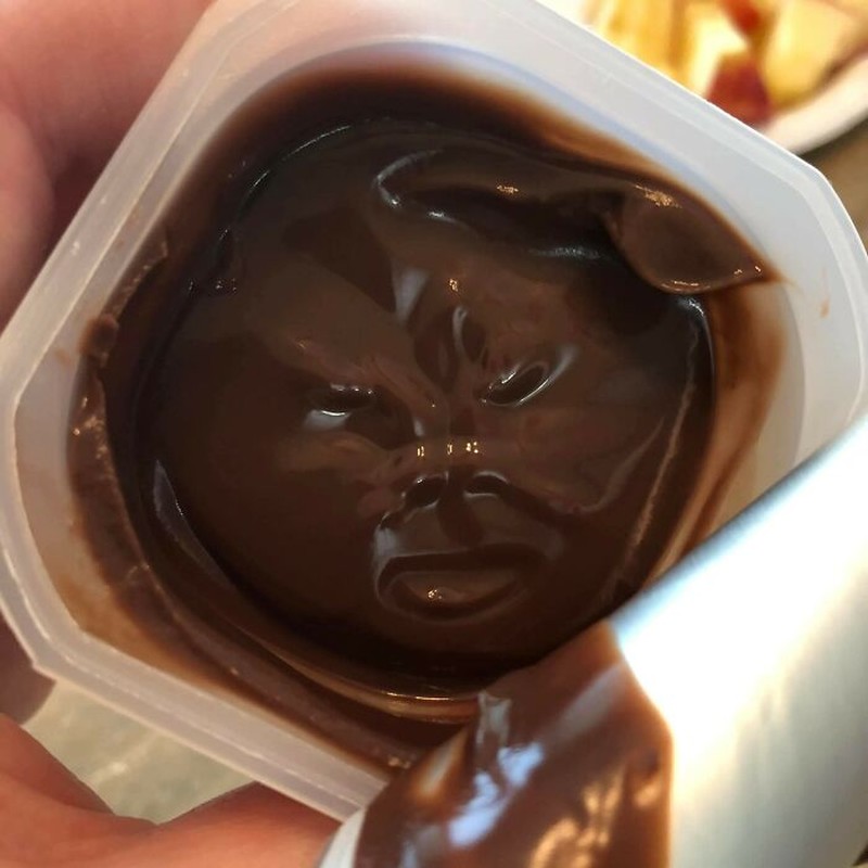 Foto Benda Seolah Punya Wajah