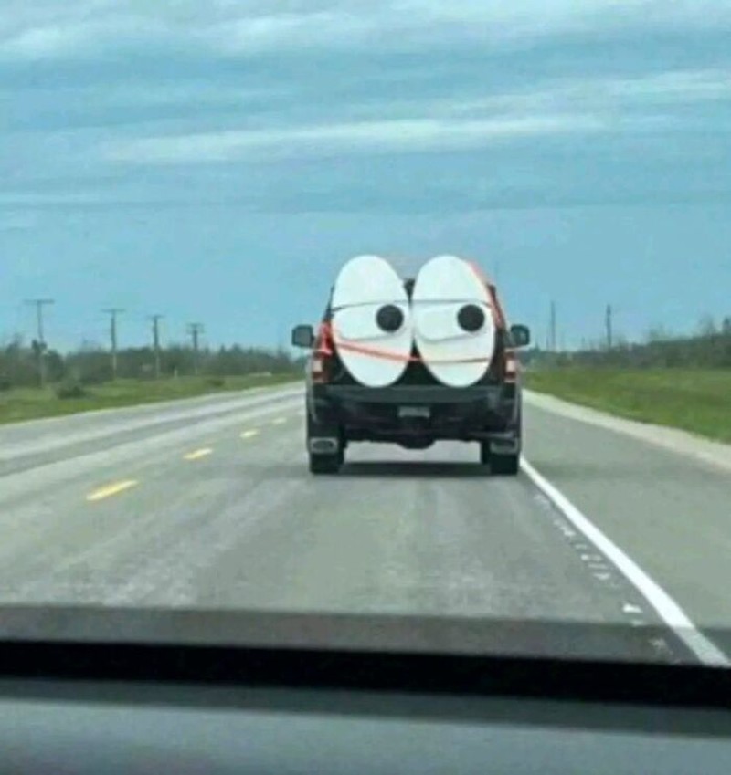 Foto Benda Seolah Punya Wajah