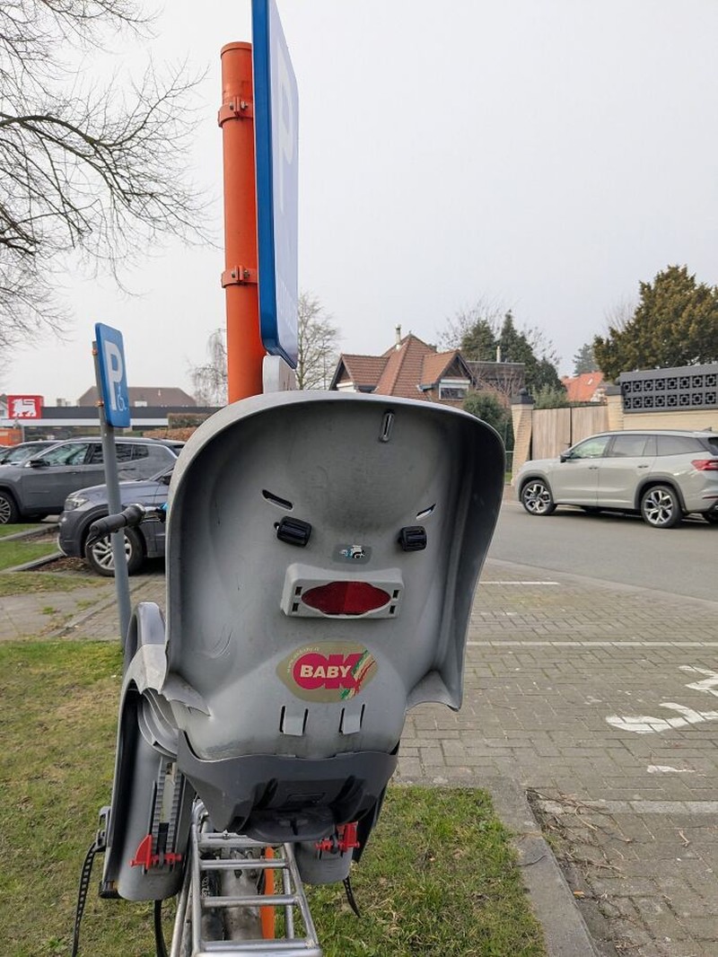 Foto Benda Seolah Punya Wajah