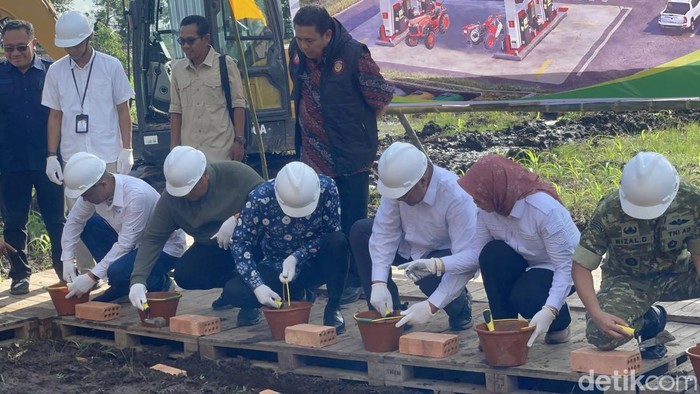 Ground Breaking SPBU Pertanian di Desa Muara Telang