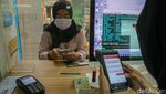 Inovasi QRIS Tap Dongkrak Pembayaran Pajak Kendaraan di Jakarta